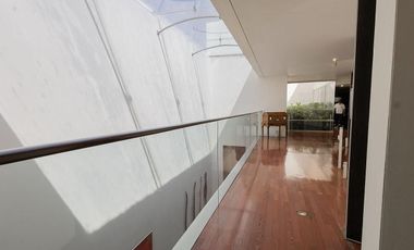 Espectacular residencia en Lomas Altas