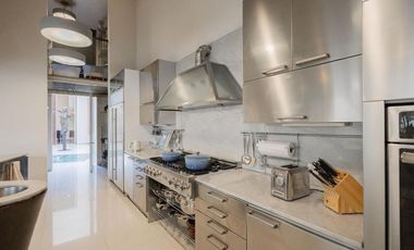 Espectacular residencia en Lomas Altas