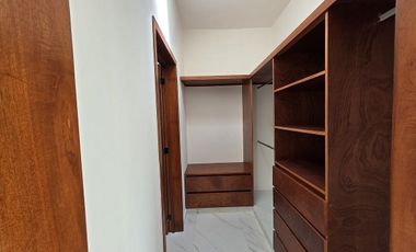 Casa en Venta Punto Lomas / Un piso