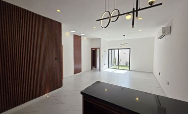 Casa en Venta Punto Lomas / Un piso