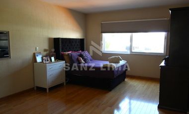 Campestre de Celaya: Casa de 4 recamaras en exclusivo fraccionamiento.