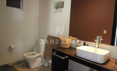 Campestre de Celaya: Casa de 4 recamaras en exclusivo fraccionamiento.