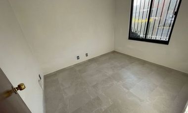 Casa en RENTA en Toluca, cerca de Plaza Santin, a 05 minutos del Aeropuerto.