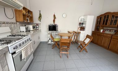 OCASIÓN VENTA CASA EN BALNEARIO DE ANCON  6DORM - PISCINA - TERRAZA - PLAYA HERMOSA