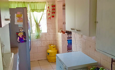 VENTA EN AV EL PERAL Y LAS PERDICES