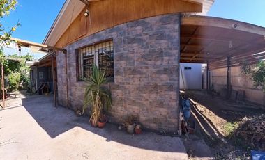 Casa en venta c/ estacionamiento en La Florida Alto