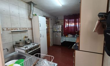 CASA AMPLIADA UN PISO SECTOR LOS PUELCHES