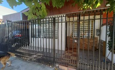 CASA AMPLIADA UN PISO SECTOR LOS PUELCHES