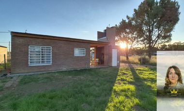 Casa en venta c/ cochera en Balneario Pehuen Co