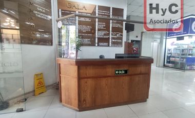 Amplia oficina  a pasos de estación Miramar