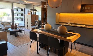 ¡Lujo Urbano en el Corazón de Santiago!