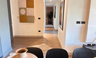 ¡Lujo Urbano en el Corazón de Santiago!