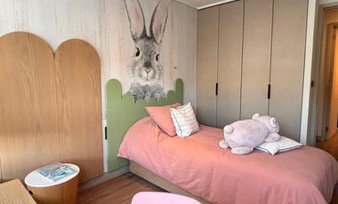 ¡Lujo Urbano en el Corazón de Santiago!