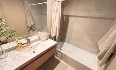 ¡Lujo Urbano en el Corazón de Santiago!