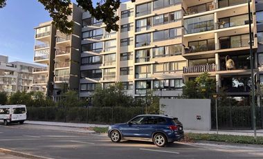 ¡Lujo Urbano en el Corazón de Santiago!