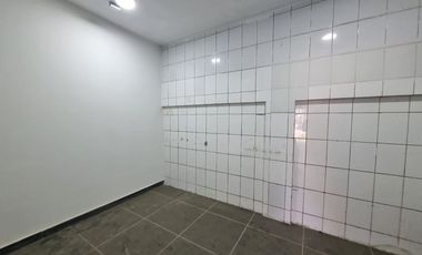 ¡Local comercial en La Florida listo para ti!