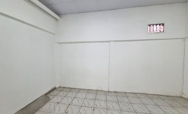 ¡Local comercial en La Florida listo para ti!