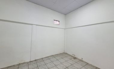 ¡Local comercial en La Florida listo para ti!
