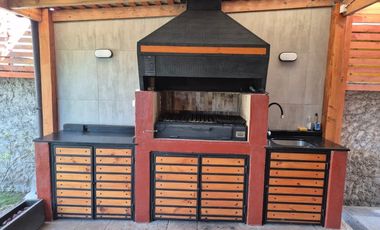 Tu Hogar Ideal en La Granja: Espaciosa y Acogedora