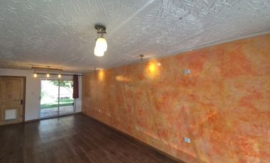 Tu Hogar Ideal en La Granja: Espaciosa y Acogedora