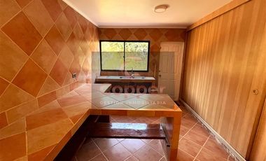 Casa en Arriendo en Batallón Atacama esquina Juan Martínez