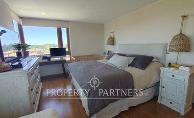 Exclusivo y amplio departamento en Hacienda Esmeralda