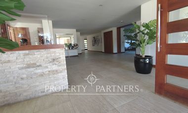 Exclusivo y amplio departamento en Hacienda Esmeralda