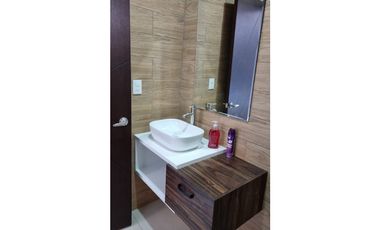 EN RENTA CASA SOLA NUEVA Y MODERNA EN FRACC BURGOS TEMIXCO CON VIG