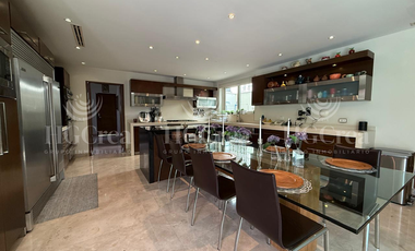 CASA EN VENTA EN CARRETERA NACIONAL