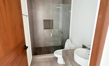 Departamento Penthouse en renta edificio M10, Montebello, Mérida