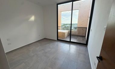 Departamento Penthouse en renta edificio M10, Montebello, Mérida