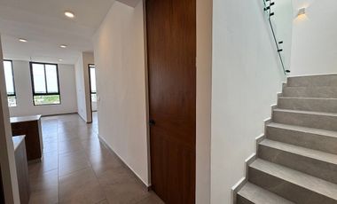 Departamento Penthouse en renta edificio M10, Montebello, Mérida