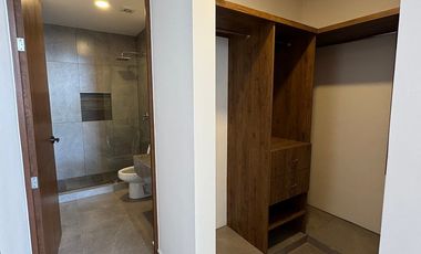 Departamento Penthouse en renta edificio M10, Montebello, Mérida