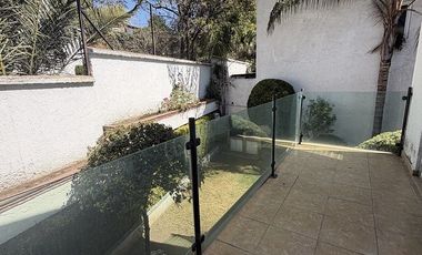 Residencia de Lujo en Condominio con Doble Filtro de Seguridad