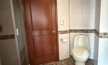 Residencia de Lujo en Condominio con Doble Filtro de Seguridad