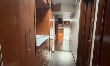 Residencia de Lujo en Condominio con Doble Filtro de Seguridad