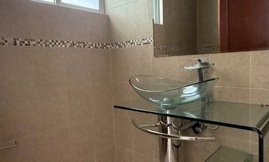 Residencia de Lujo en Condominio con Doble Filtro de Seguridad