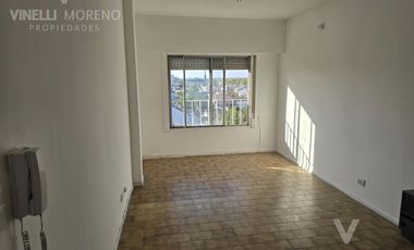 2 ambientes a 200 mts H.Yrigoyen