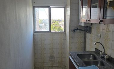 2 ambientes a 200 mts H.Yrigoyen