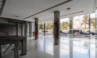 VENTA OFICINA 200MTS EN LAS CAÑITAS - 5 COCHERAS - L.M.CAMPOS 500
