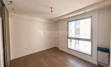 Alquiler departamento 2 ambientes con cochera en Morón Sur.