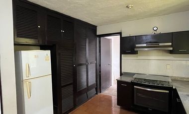 CASA EN VENTA EN PRIVADA DE LOS LAURELES
