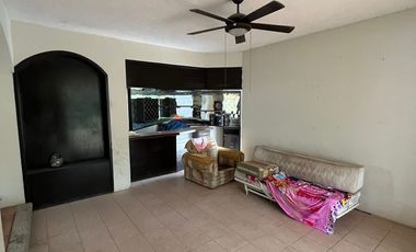 CASA EN VENTA EN PRIVADA DE LOS LAURELES