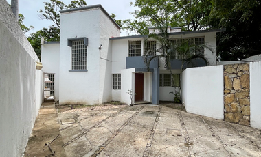 CASA EN VENTA EN PRIVADA DE LOS LAURELES