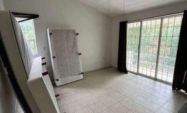 CASA EN VENTA EN PRIVADA DE LOS LAURELES