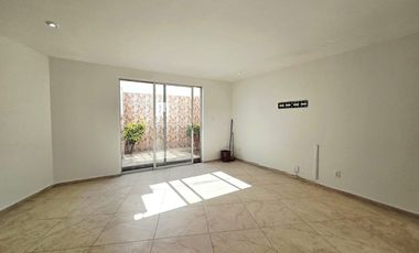 CASA EN VENTA EN PARQUES DE LA HACIENDA
