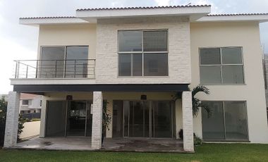 Casa en Venta, Paraíso Country Club, 4 Recamaras