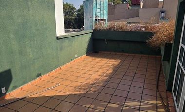 CASA EN VENTA EN PASEOS DE TAXQUEÑA