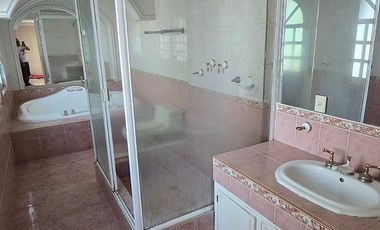 CASA EN VENTA EN PASEOS DE TAXQUEÑA