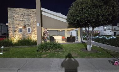 Renta de casa remodelada en Sonterra, Querétaro